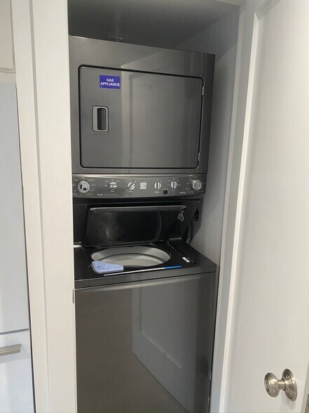 In unit washer dryer - 2915 28th St NW