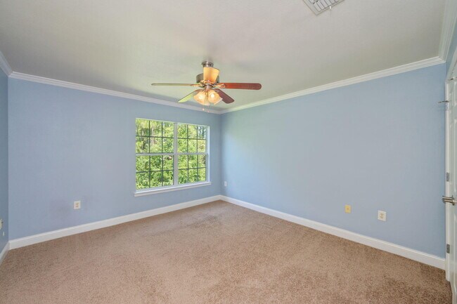 Building Photo - 535 Wingspan Way