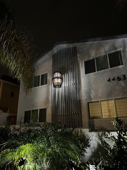 Building Photo - 4463 Mentone St