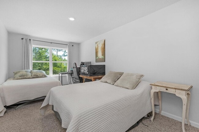 Building Photo - 6537 Torrey Pnes Trce