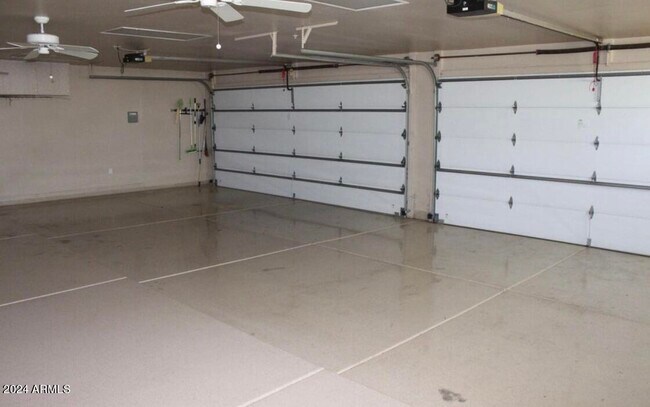 Building Photo - 5829 E Agave Pl