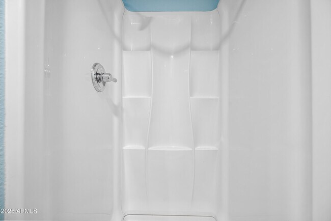 Building Photo - 3025 N 32nd St