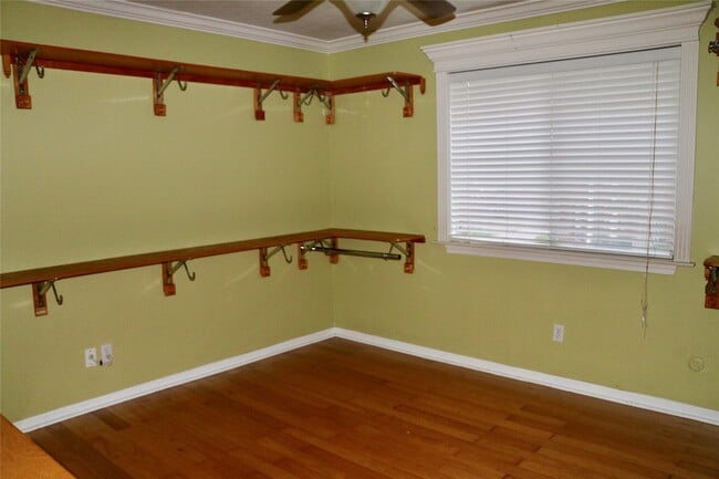Building Photo - 3211 Cherry Forest Dr