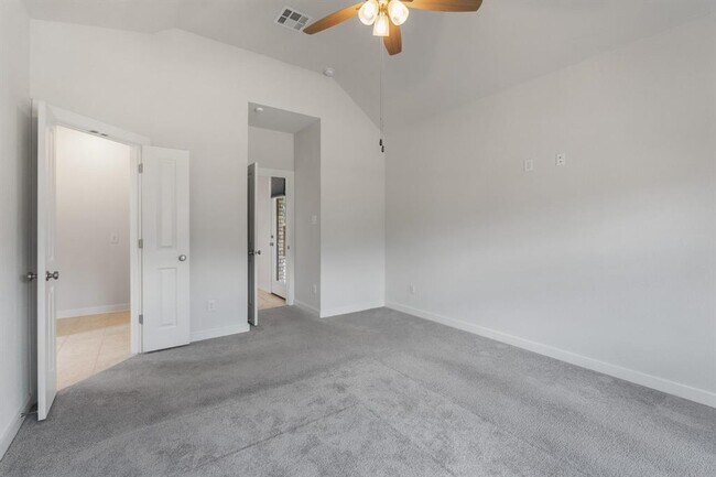 Building Photo - 8215 Prairie Rye Dr