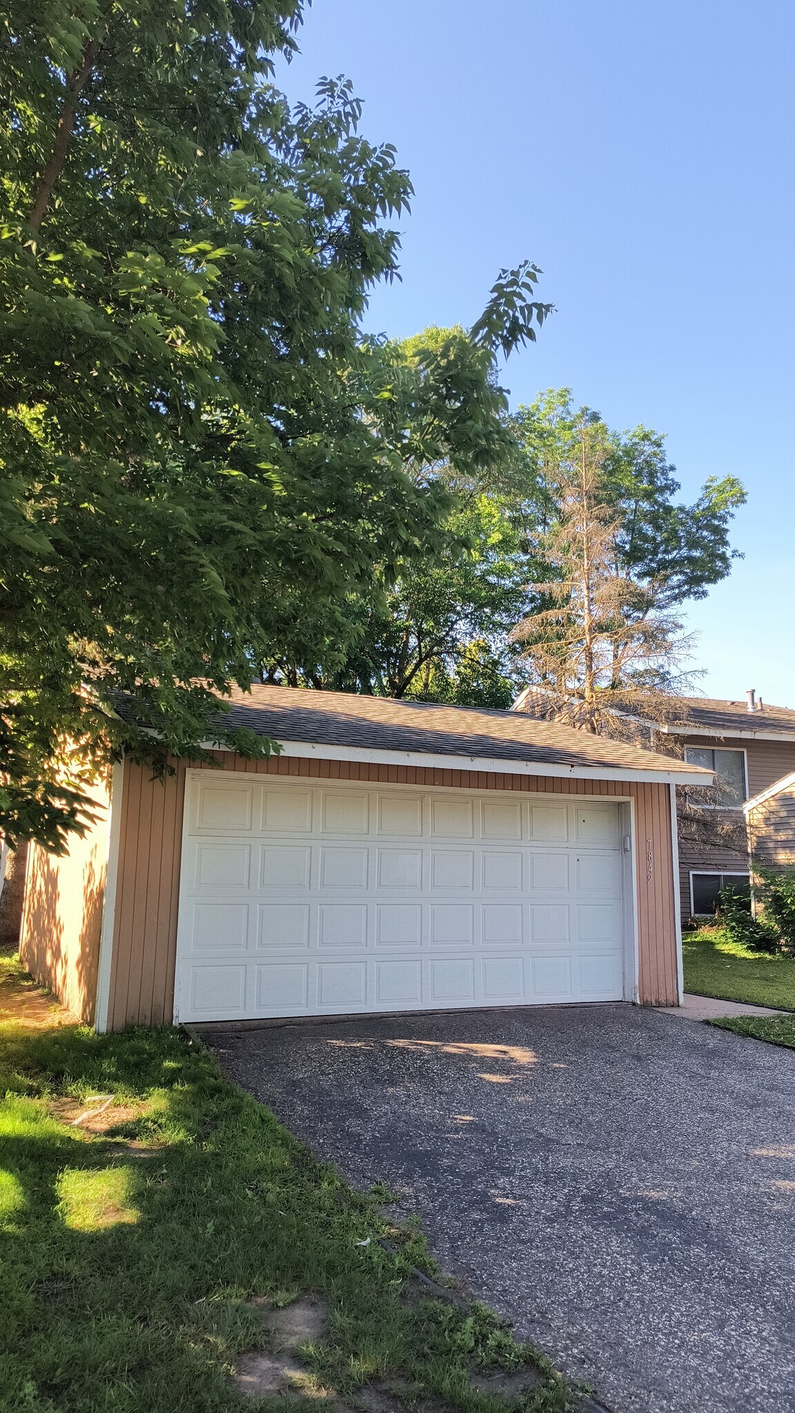 Building Photo - 7849 Rimbley Rd