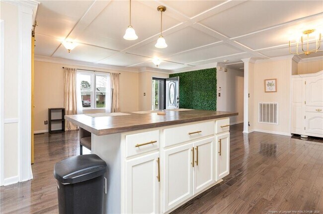 Building Photo - 1214 Berkshire Rd