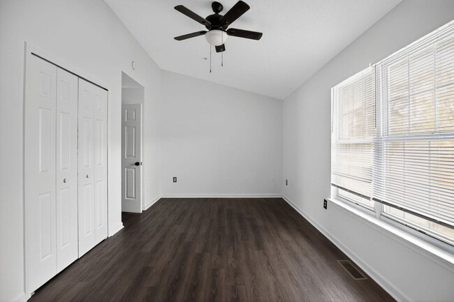 Building Photo - 47758 Devin Cir