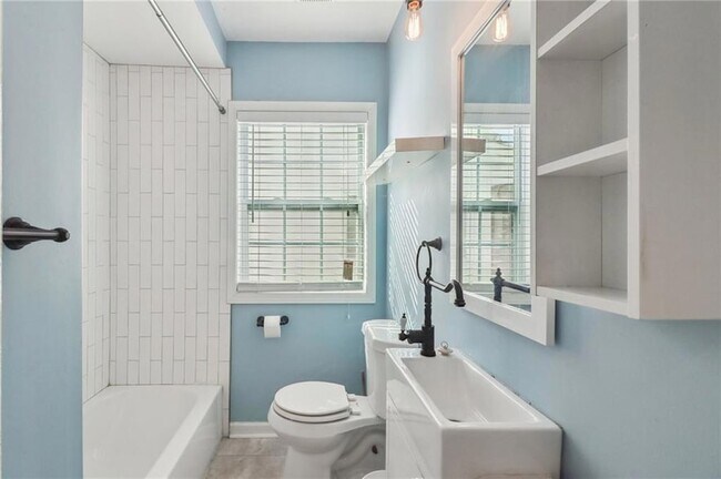 Building Photo - 2649 Jefferson Terrace