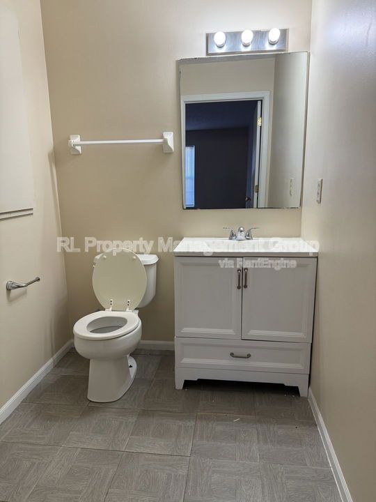 Building Photo - 5419 Garden Ridge