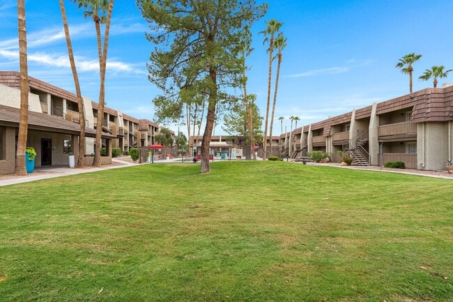 Building Photo - Verde Apartments