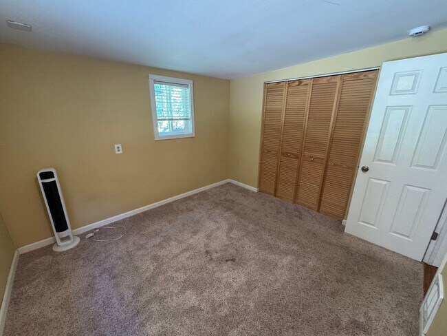 Building Photo - Bellingham 2 bedroom/1 Bathroom