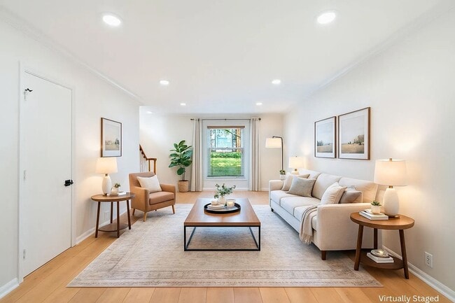 Primary Photo - 5025 Hillsboro Pike