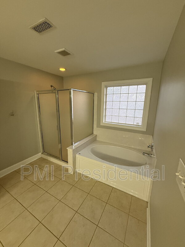 Building Photo - 14030 Wiley Cir