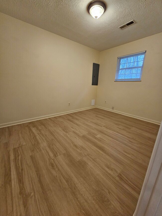 Building Photo - 160 Township Road 1316