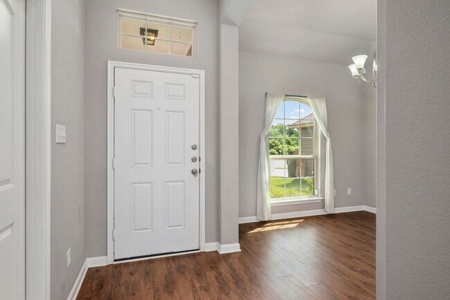 Building Photo - 2131 Naples Wy