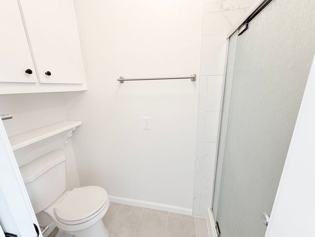 Building Photo - Cozy, charming newly updated 3 bed 2 bath home located in a cul-de-sac