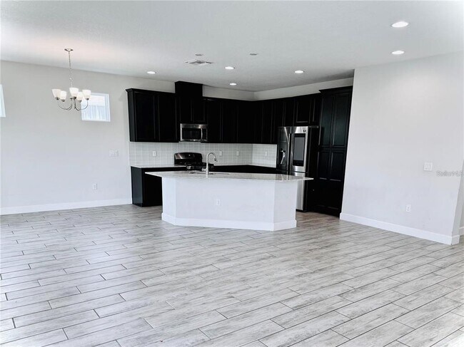 Building Photo - 6116 Colmar Pl