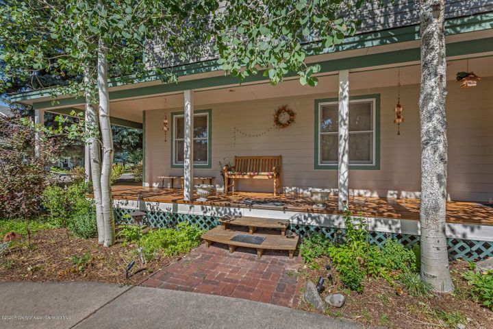 Building Photo - 1359 Wald Dr