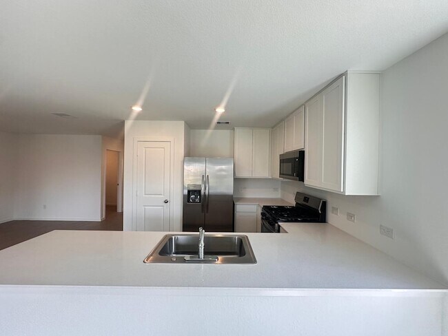 Building Photo - 26906 Rosebay Wds Dr