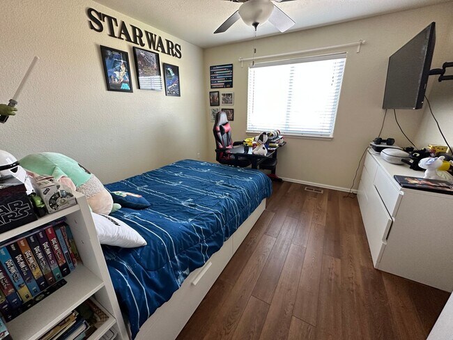 Building Photo - Stunning 4-bedroom 4-bathroom Home Close to Fort Carson, Schriever AFB, and Peterson SFB!!!