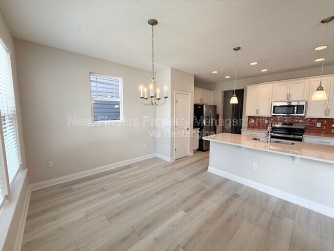 Building Photo - 2929 Fleur Ln