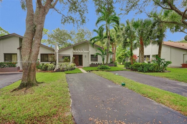 Building Photo - 3821 Arelia Dr