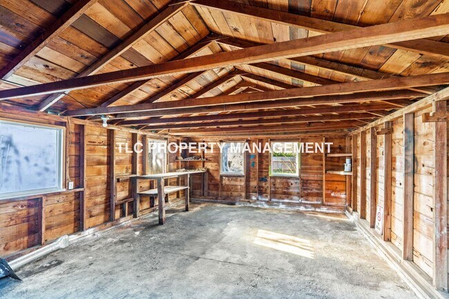 Building Photo - 717 S 2nd St