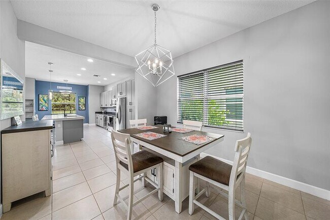 Building Photo - 15406 Goldfinch Cir