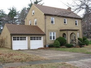 Building Photo - 512 Virginia Ave