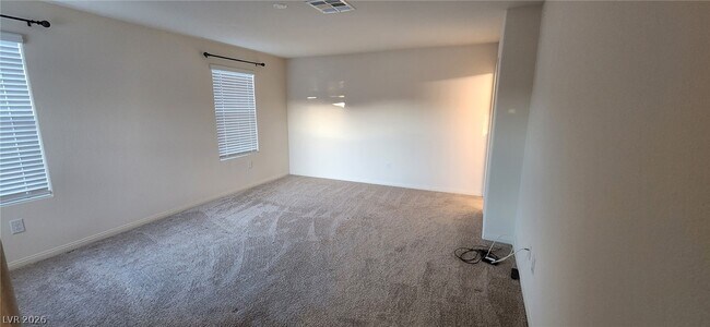 Building Photo - 2670 Bengal Tan Ave