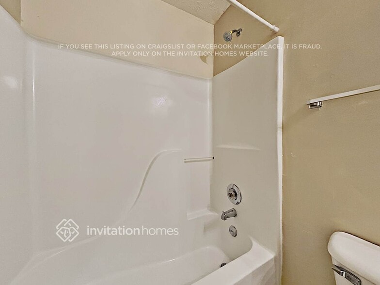 Building Photo - 120 Cottonwood Loop