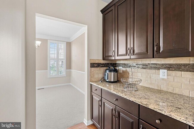 Building Photo - 43117 Shore Square
