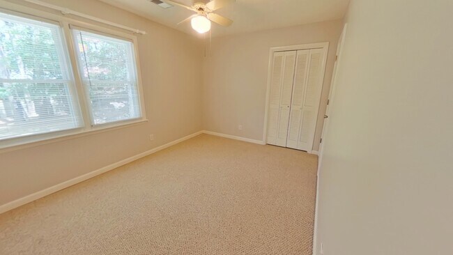 Building Photo - 3314 Jura Dr