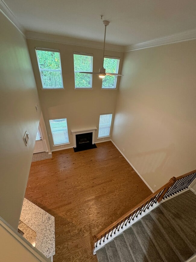 Building Photo - 506 Hillside Trail