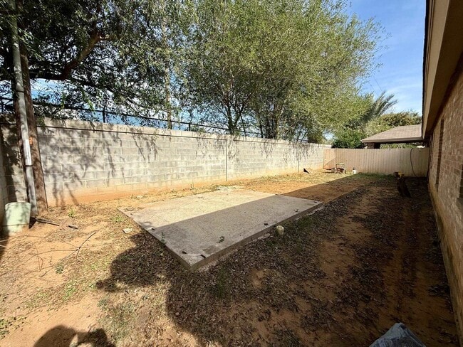 Building Photo - 12613 River Bend Cir