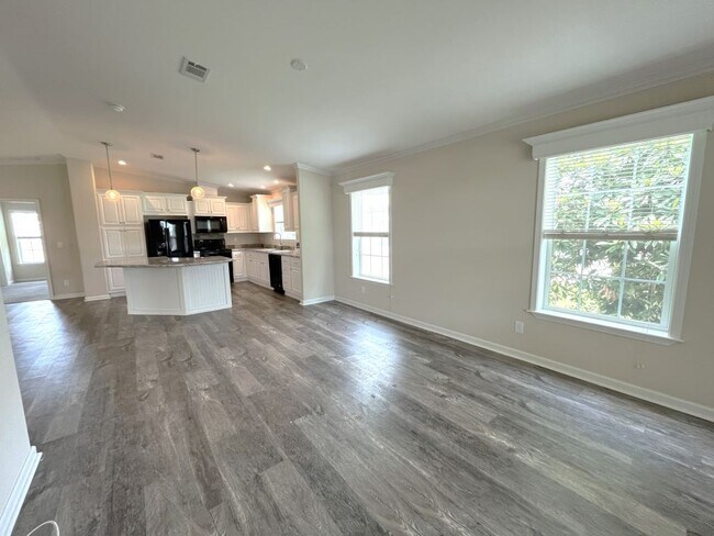Building Photo - 146 Highland Dr
