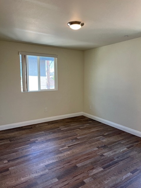 Building Photo - 213 E 84th Pl