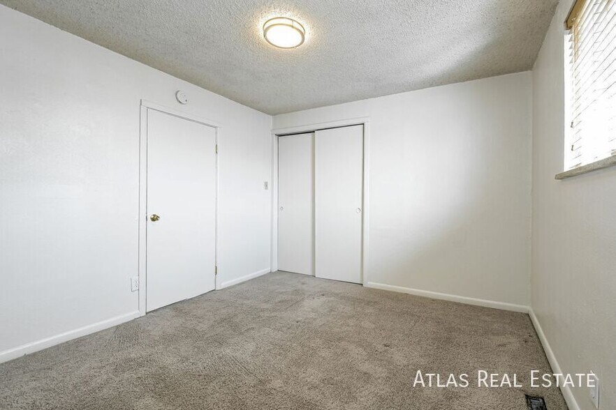 Building Photo - 3970 Utica St