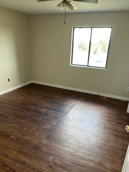 Building Photo - 1709 Cliff Ridge Ct