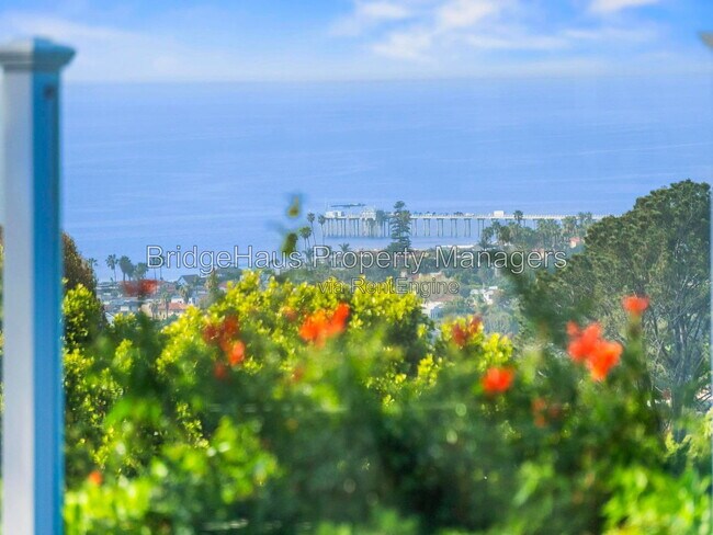 Building Photo - 7753 Via Capri