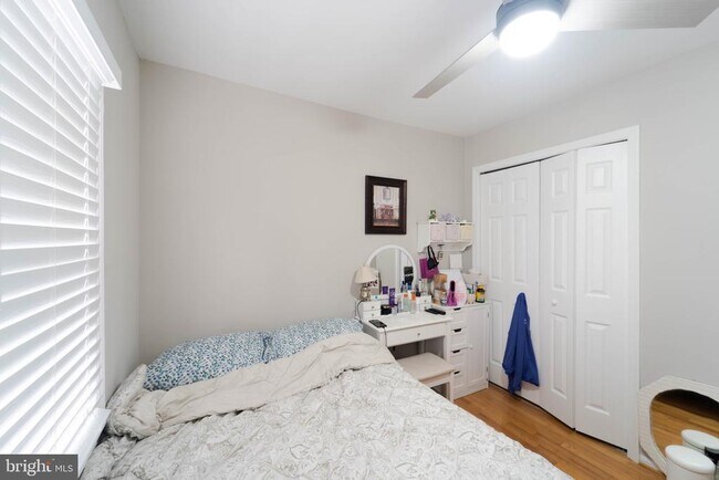 Building Photo - 4541 Ravensworth Rd