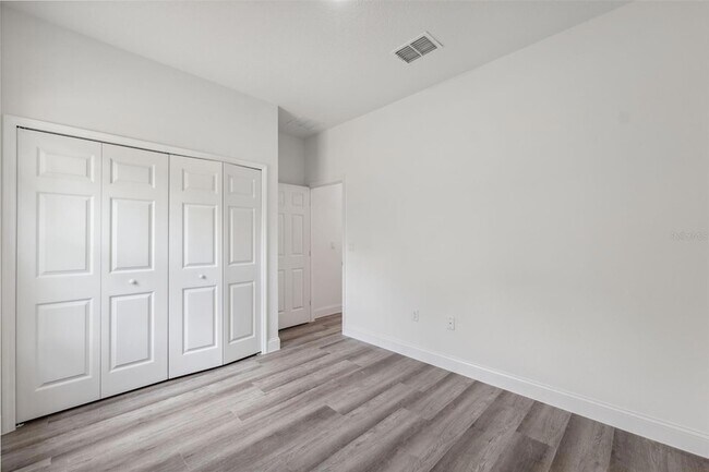 Building Photo - 16904 SW 30th Avenue Rd