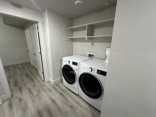 Building Photo - 2874 Kiesel Ave