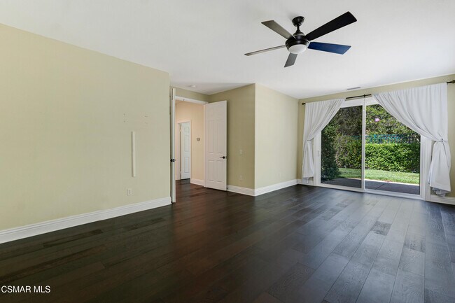 Building Photo - 406 Granite Hills St