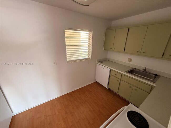 Building Photo - 7747 SW 86th St