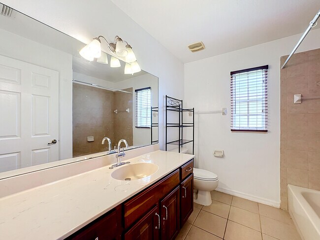 Building Photo - 6416 Las Palmas Way