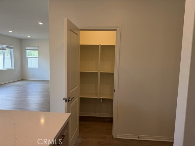 Building Photo - 9707 Babaco St