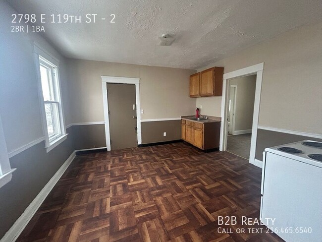 Building Photo - Charming 2-Bedroom Property in Prime Location