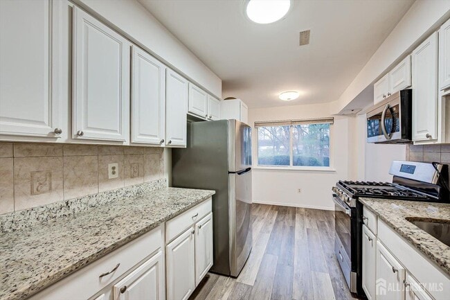 Building Photo - 1116 Edison Glen Terrace