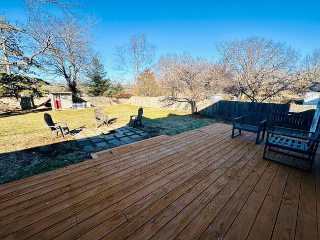 Building Photo - {8520} Charming Four Bedroom in Fantastic Location + Two Main Floor Bedrooms + Hardwood Floors + ...